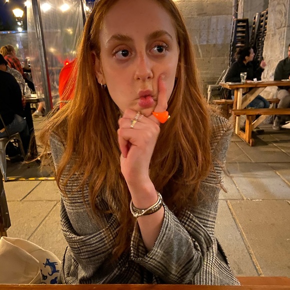 Meet your Posher, Dana - Picture 1 of 1